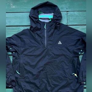 NIKE ACG ADV TRAIL-SNACKS
STORM-FIT BLACK HOODIE (NWT)